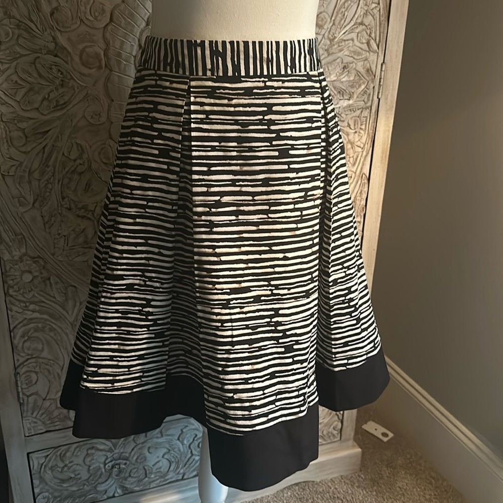 Vince Camuto skirt